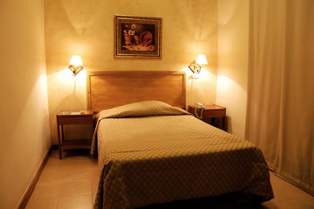 Hotel Bristol Asuncion Bagian luar foto