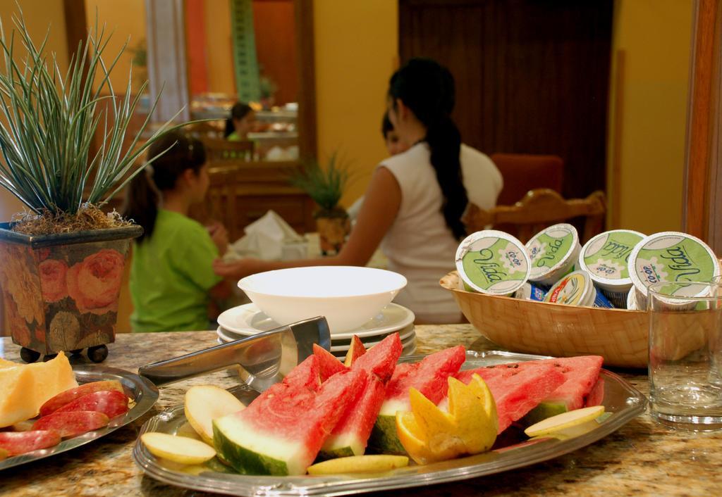 Hotel Bristol Asuncion Bagian luar foto